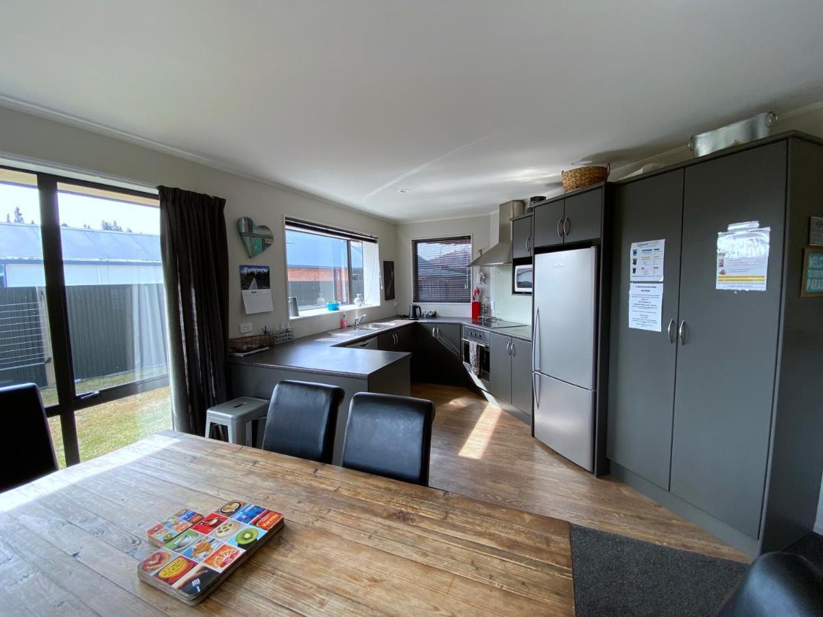 Anglers Retreat Villa Лейк Текапо Екстериор снимка